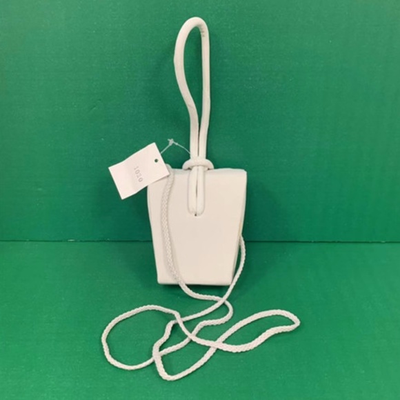 New Style Lady Fashion White Bag. - Picture 2 of 5